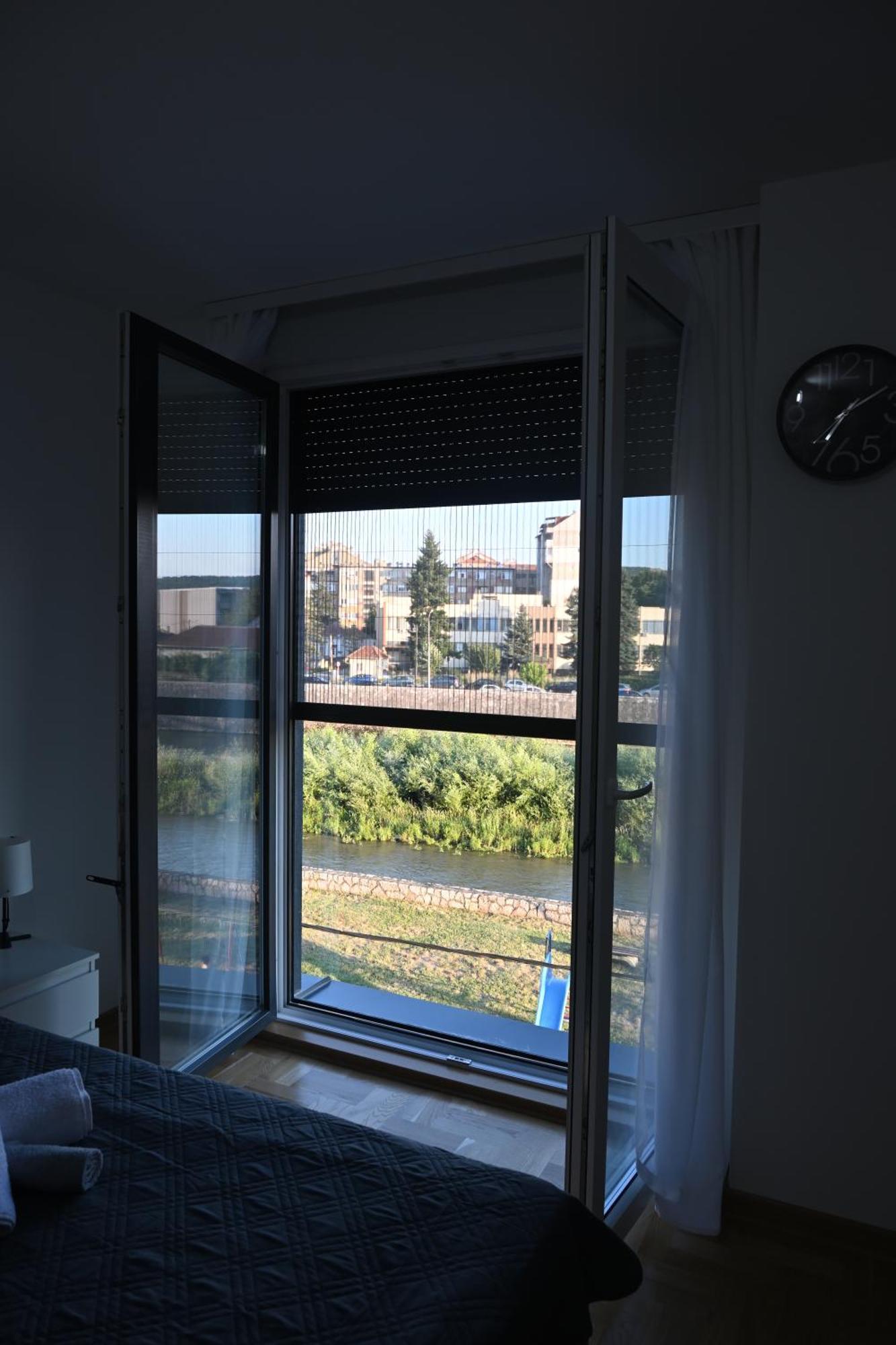 Riverside Ni Eksteriør bilde